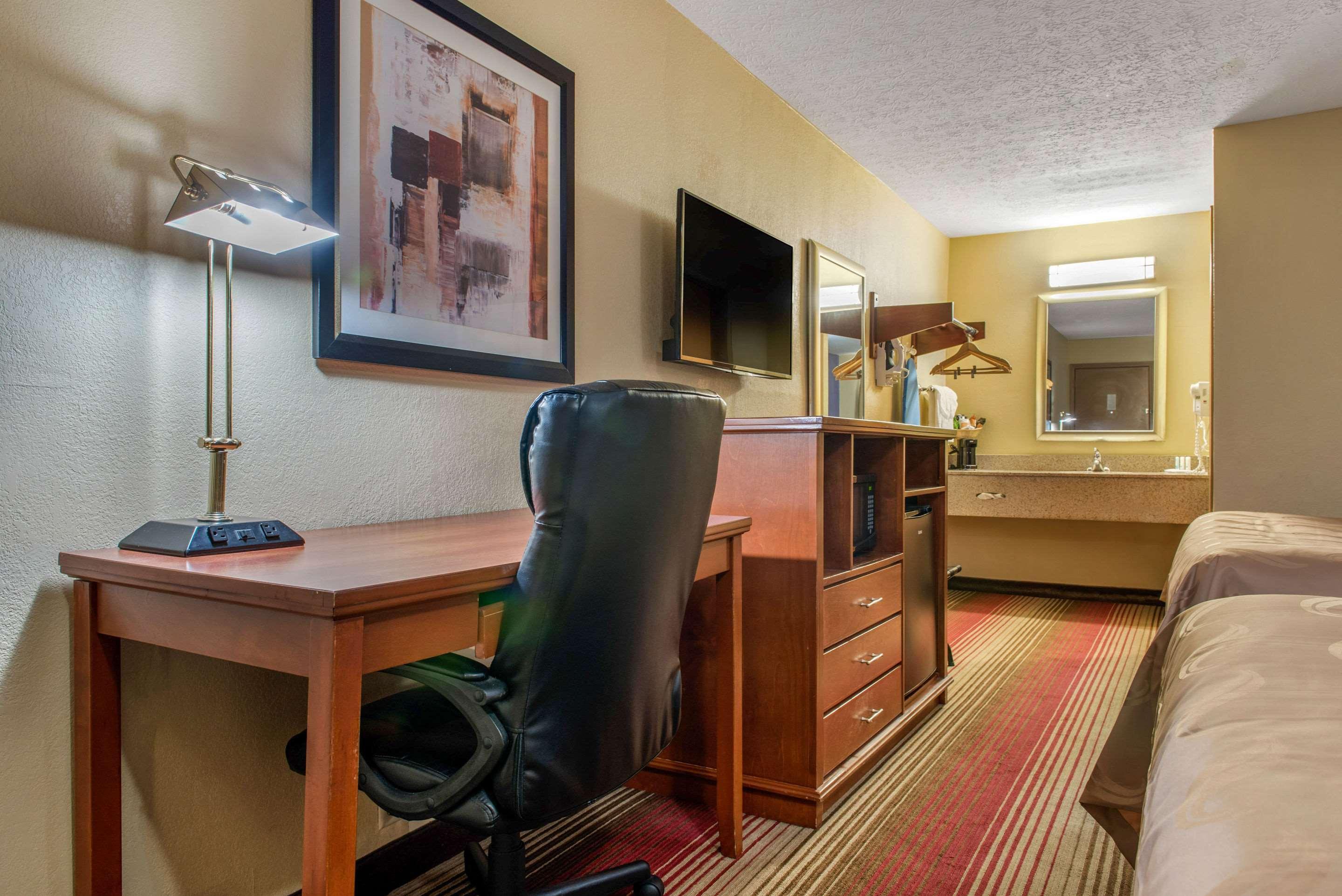 Quality Inn Columbus-East Eksteriør billede