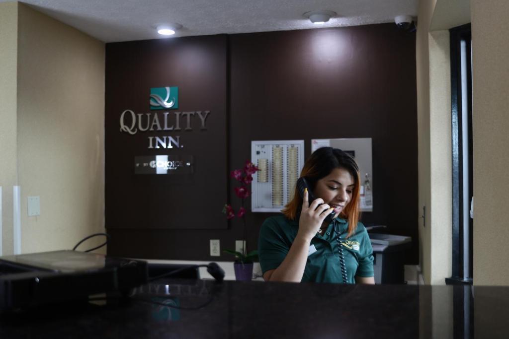Quality Inn Columbus-East Eksteriør billede