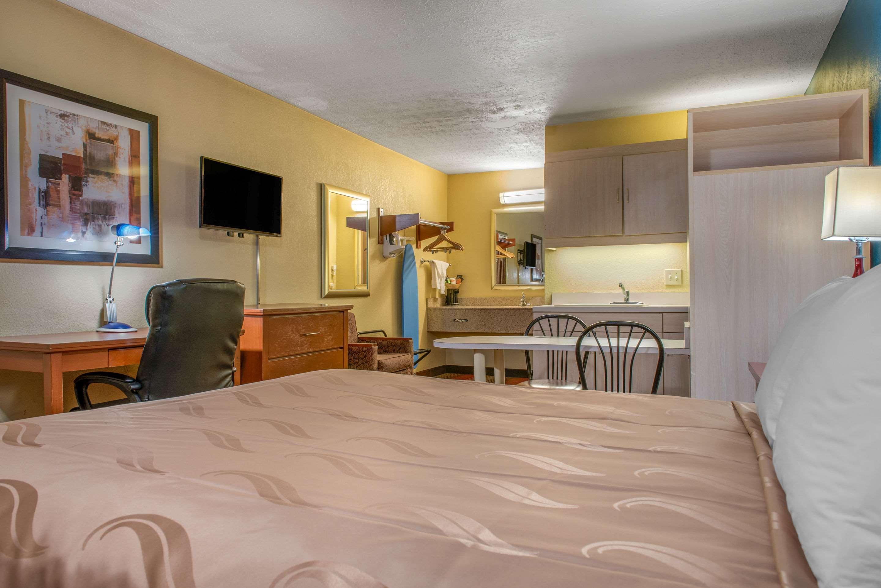Quality Inn Columbus-East Eksteriør billede