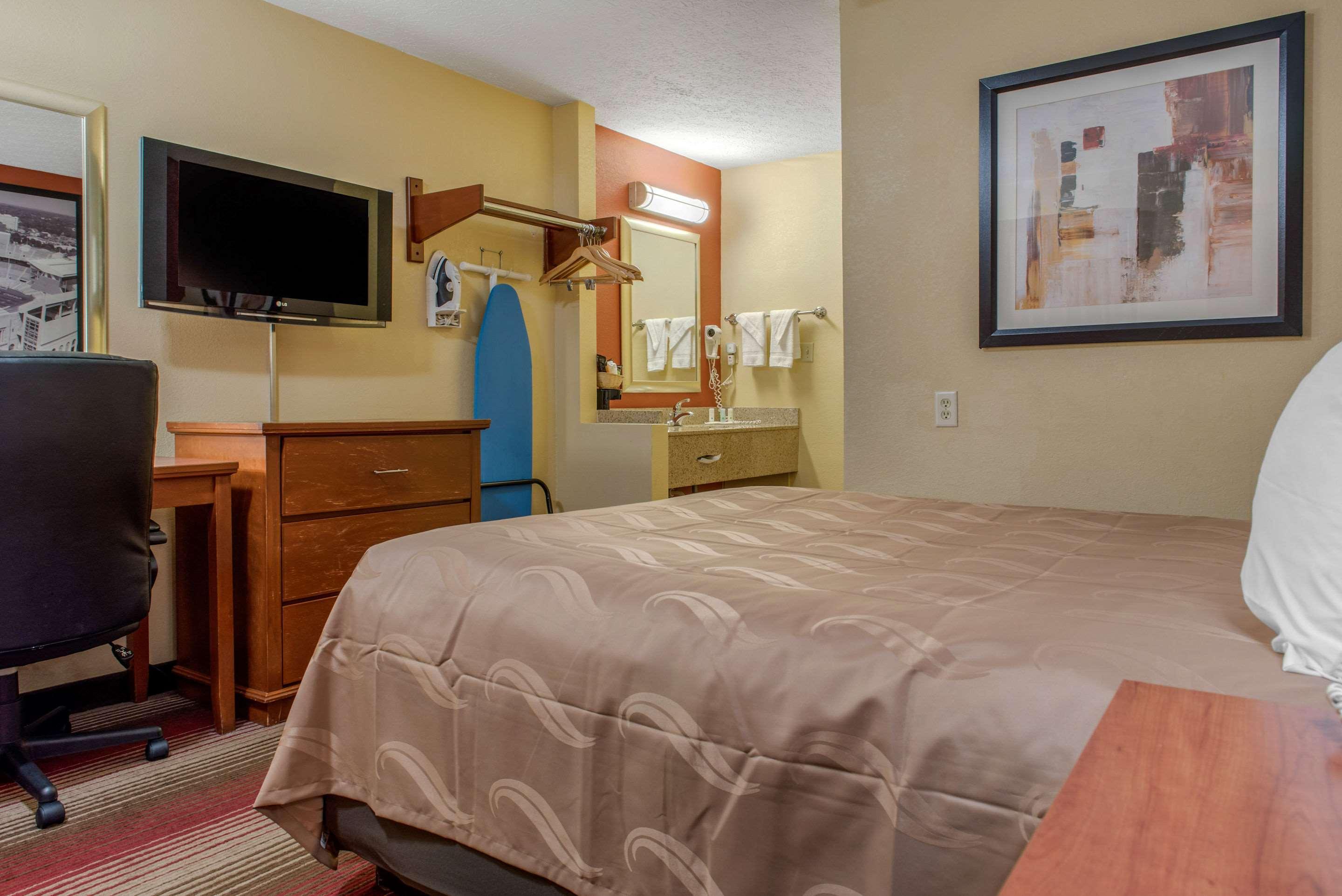 Quality Inn Columbus-East Eksteriør billede